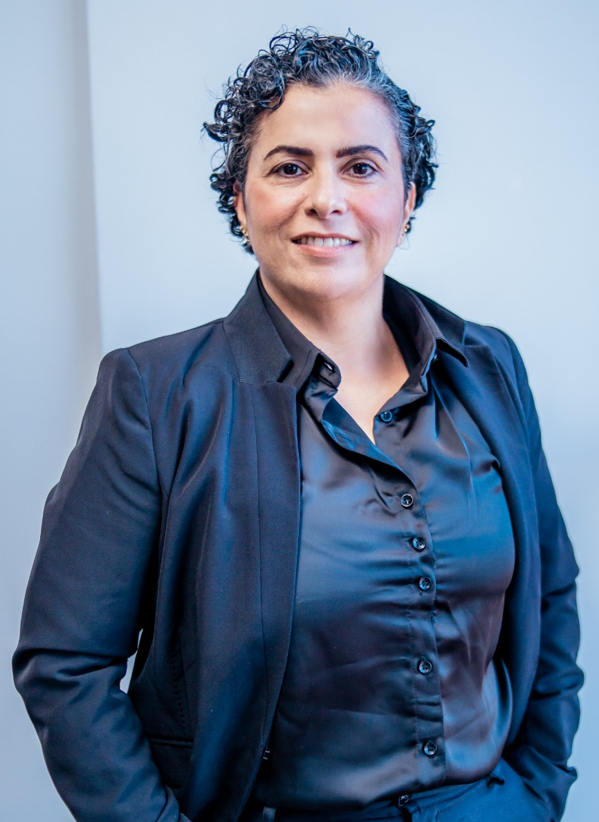 Bacharela em Direito e Pós-graduada em Processo Civil Moderno, atuante na área Direito Previdenciário.